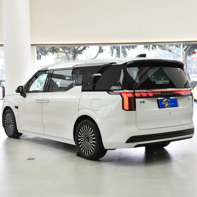 2022 Chinese Top New Energy Vehicles zeekr009 MPV 5 Doors 6 Seats EV car CLTC 702km electric cars