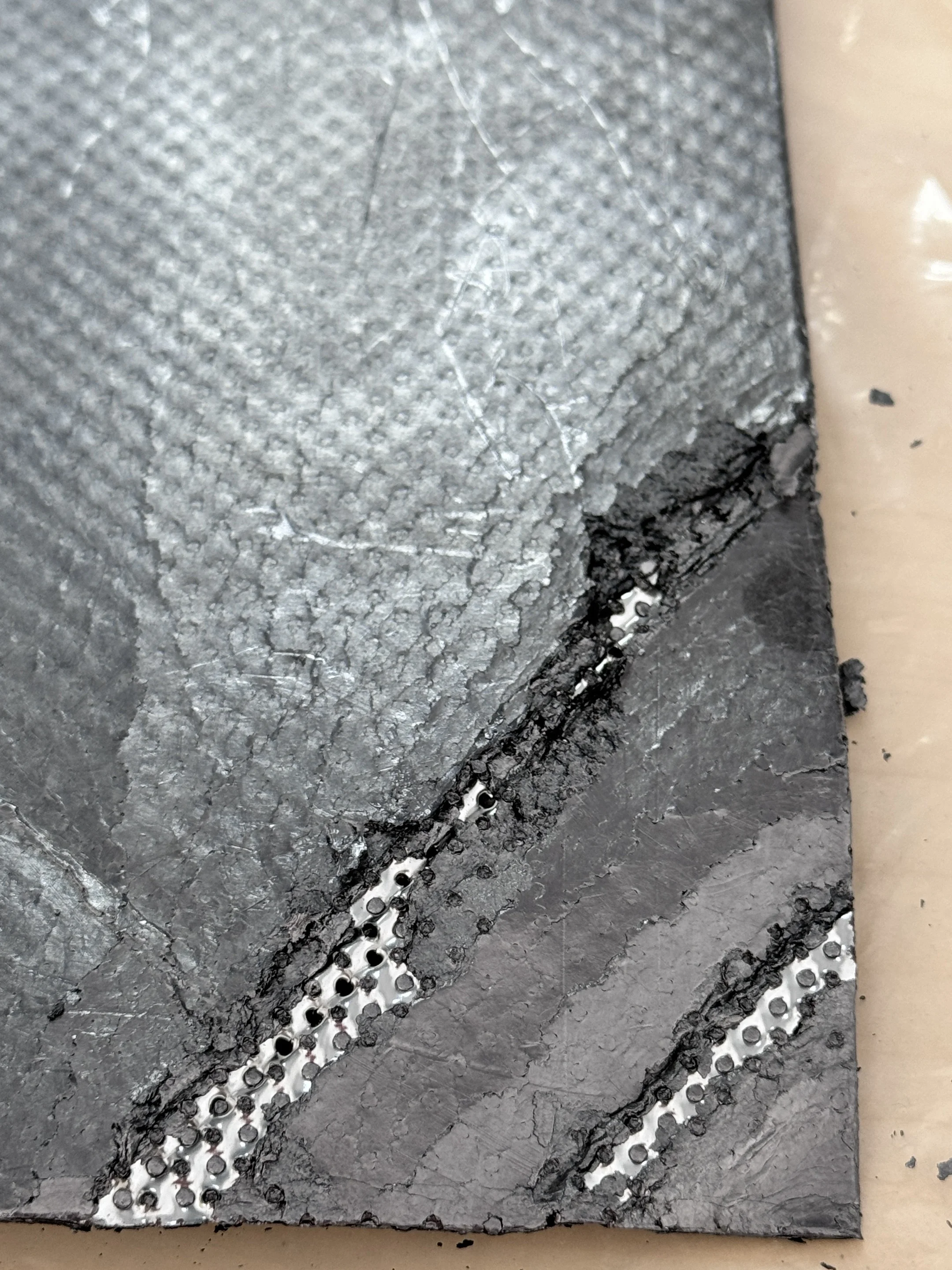 Manufacturer Supply Thermal Reinforced Flexible Graphite Sheet with Metal Foil