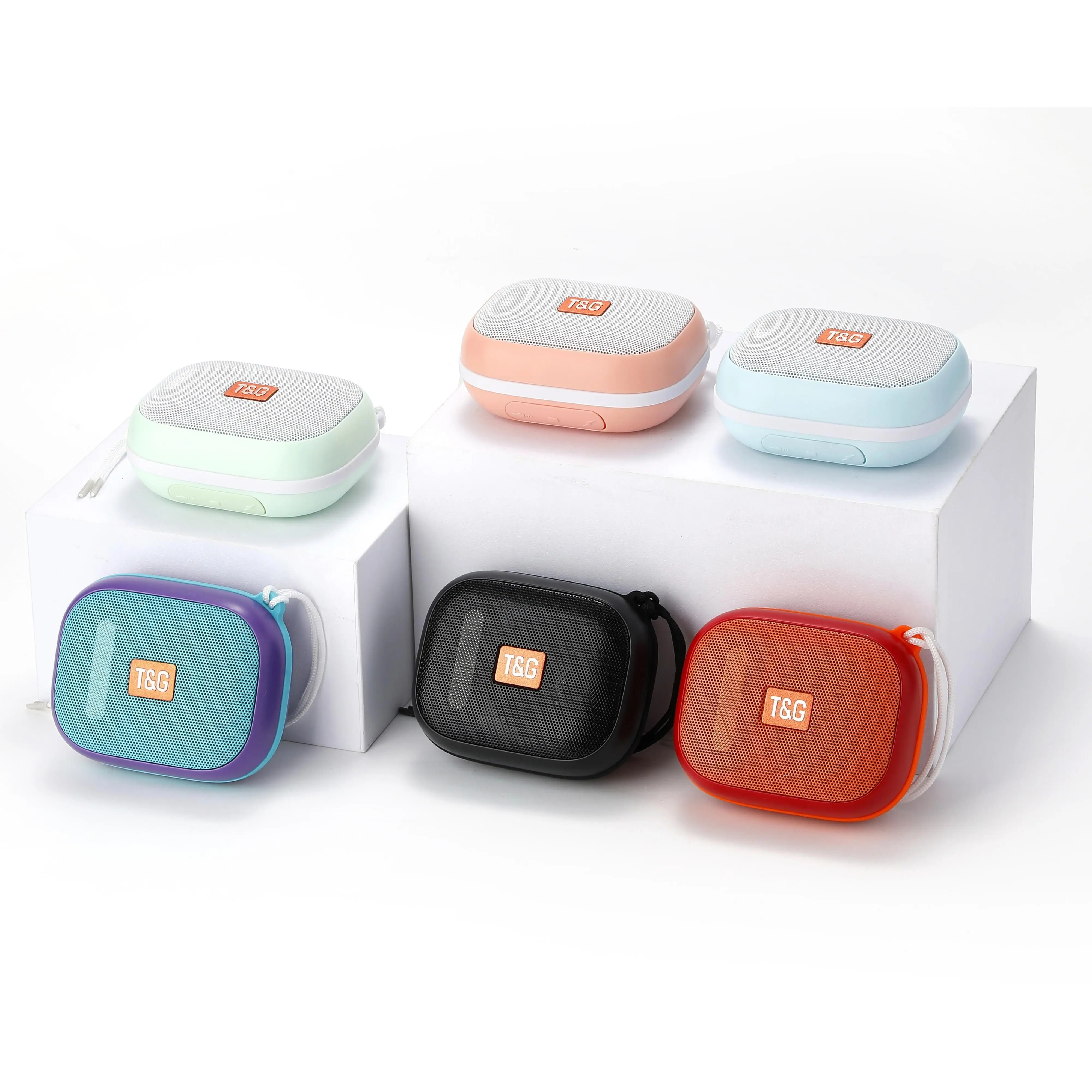 Outdoor Waterproof IPX7 Mini Portable Bluetooth Speaker Wireless Music Box Bluetooth Speaker Portable