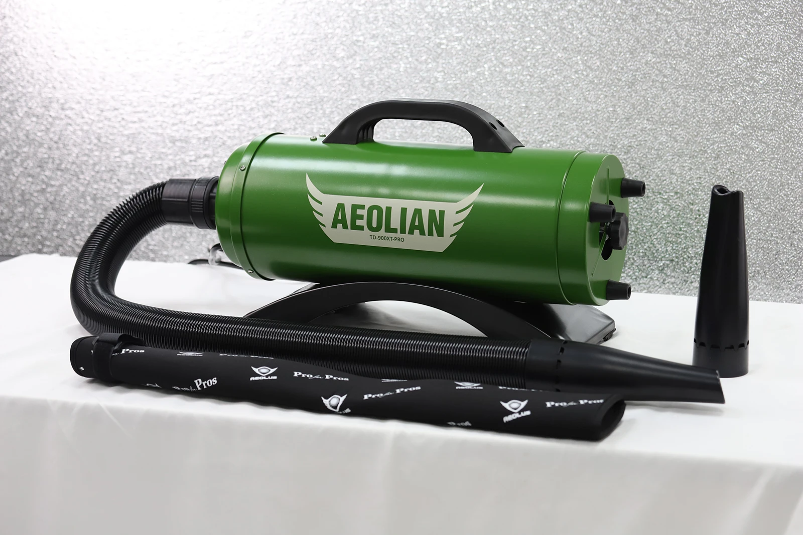 Powered by 2 unit AMETEK motor Pet Grooming Dryer 2800W ultra big total power Portable pet huge dog hair dryer machine