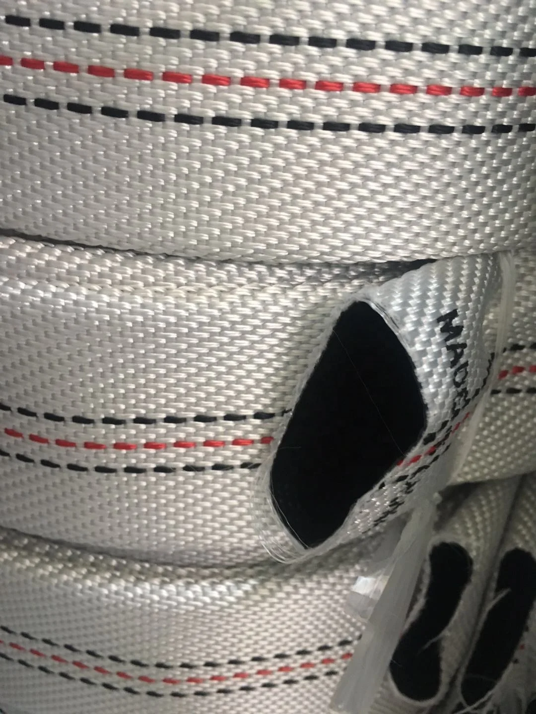 
single jacket manufacturer roll 40 50 65 77 80 100mm 2 2.5 3 4 5inch pvc rubber pu canvas used fire fighting hose with coupling 
