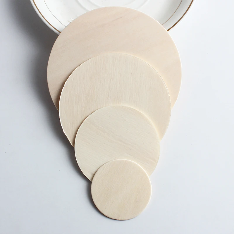 High Quality Wholesale Natural Round Blank Christmas Wooden Pieces Cutout Circle DIY Crafts Wood Discs Baby Monthly Mileston