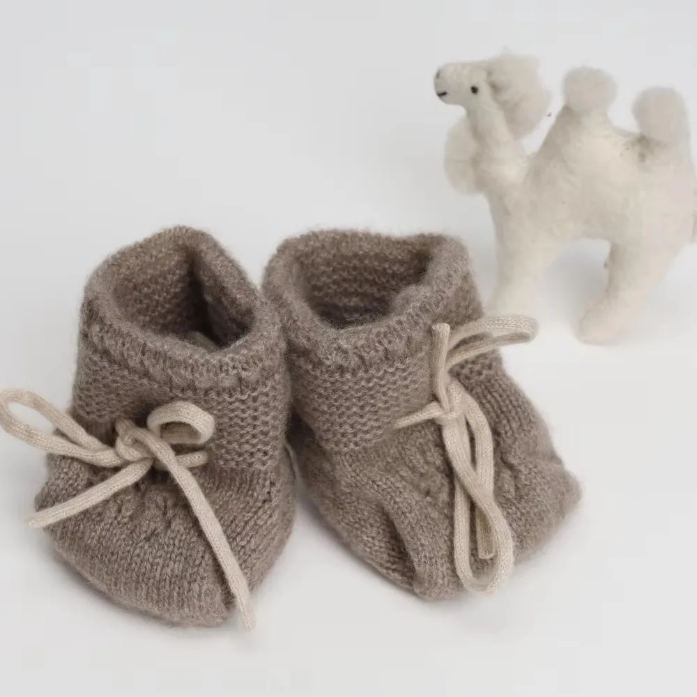 100% Natural Mongolian Luxurious Cashmere Soft And Breathable Boots For Baby Girl 0-6 Months
