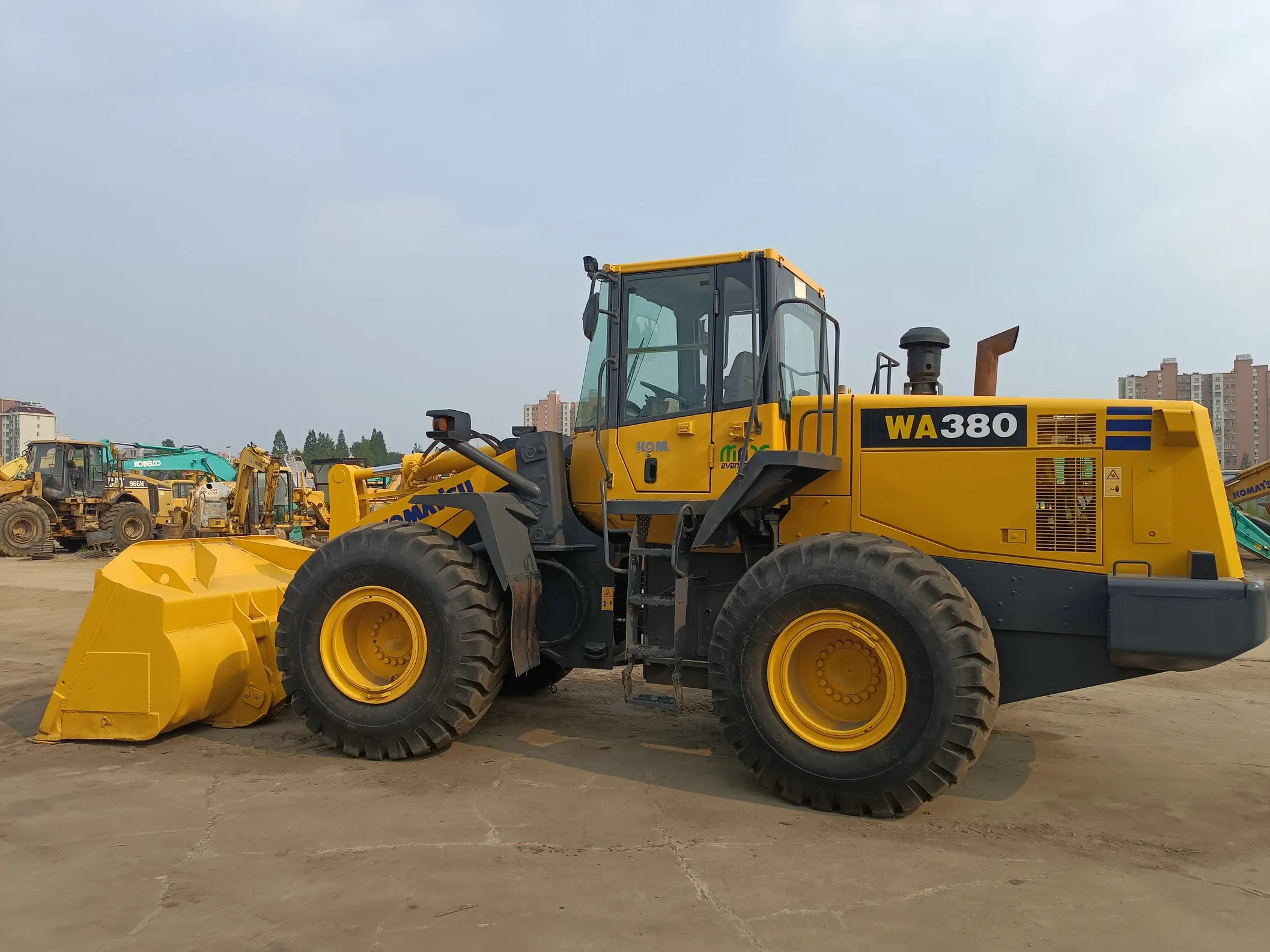 original japan used  KOMATSU WA380 loader high quality low price used wheel loader  WA380-7 wa380-6 Wheel loader for sale