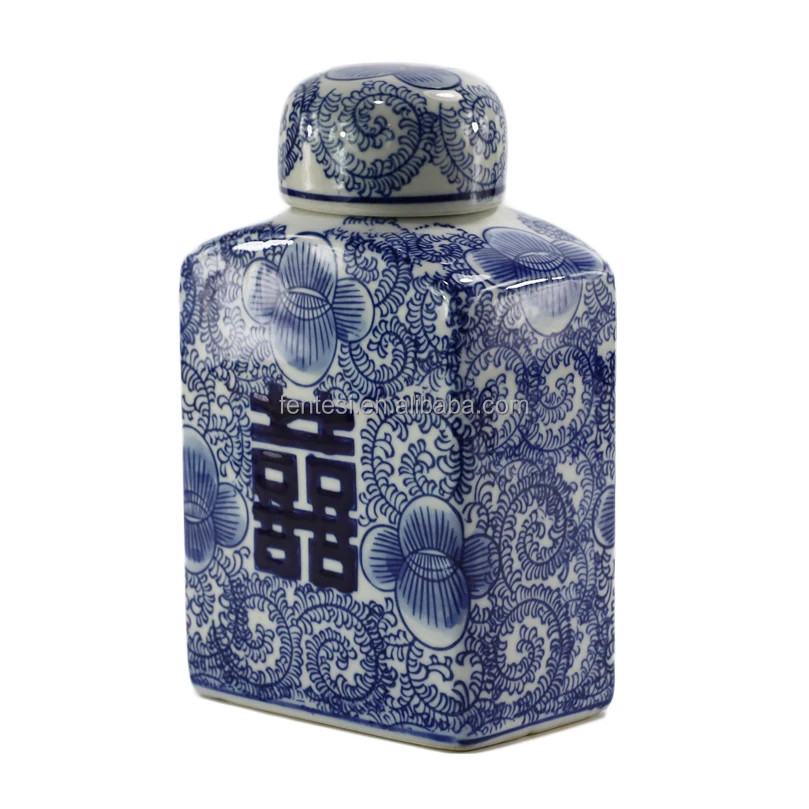 Wholesale Chinese luxury home goods decorative ceramic blue and white porcelain ginger jars