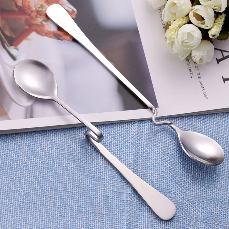 Оптовая продажа подвесной стаканчик из нержавеющей стали кофейная ложка для отеля сахарная мини-серебряная чайная гибочная серебряная S-образной формы