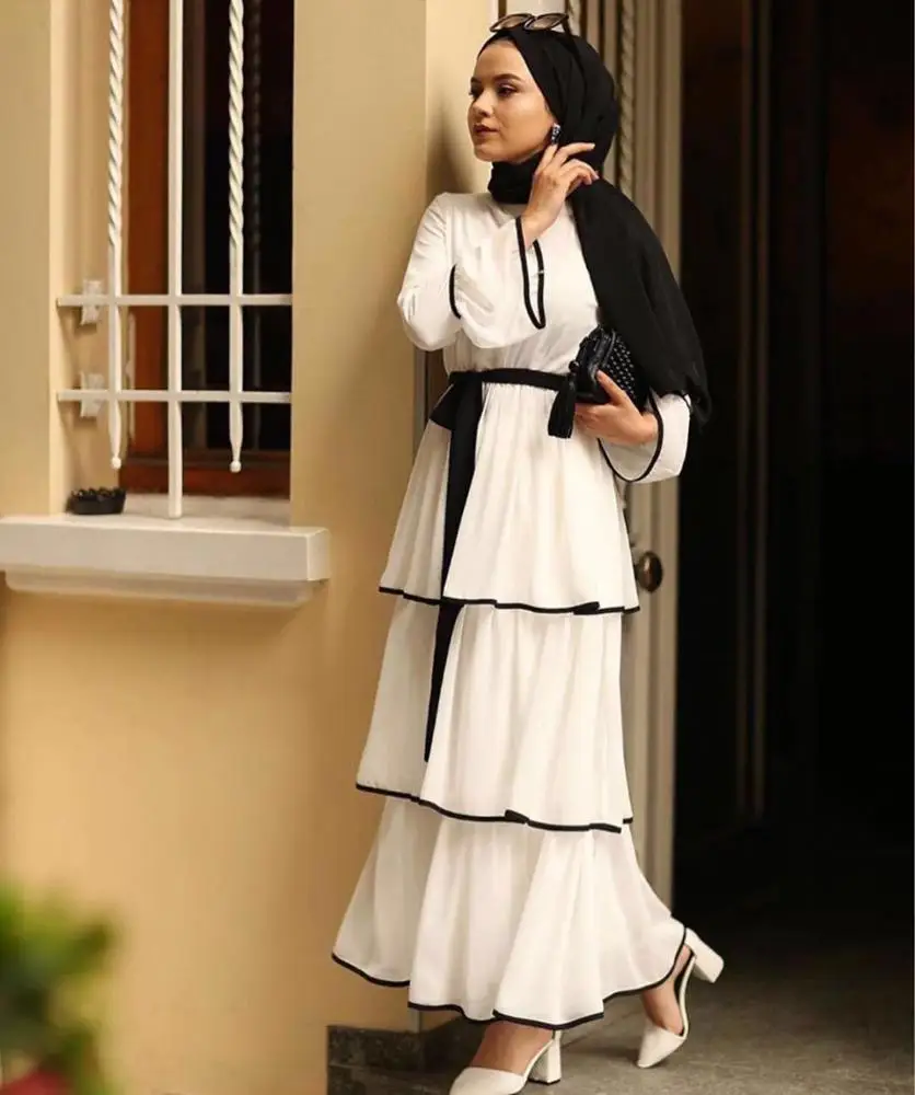 Arabian Women Robe Dress Long Skirt Islamic Clothing Muslim Fashion Gown Cake Layer Women Black and White Abaya Dress