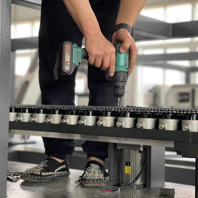 Automatic plastic Water Bottle Making Machine World Famous Brand Spare Parts