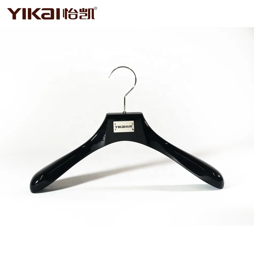 Customized logo luxury brand lacquered wood hangers for coat with extra shoulder