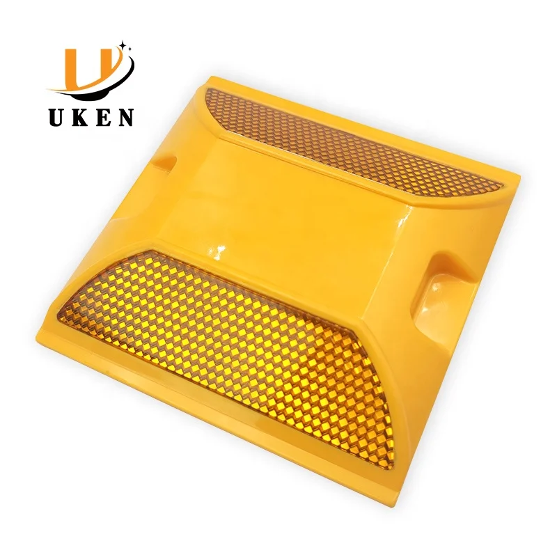 High Strength ABS Plastic Shell Epoxy Resin and Sand Filled Reflective Cat Eye Reflector Pavement Marker Road Stud for Highway