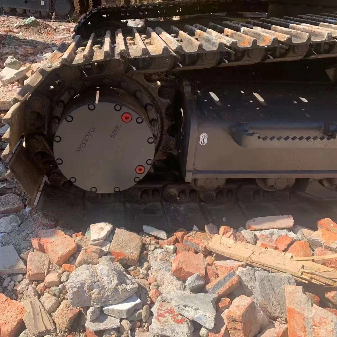 Volvo Used Excavator 24 Ton Track Excavator EC240 Original Excavator In Cheap Price