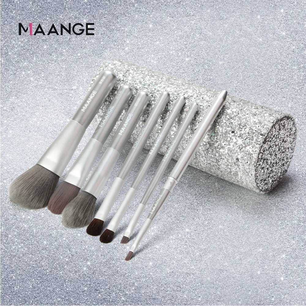 MAANGE 7pcs High-quality silver plastic handle powder foundation eye shadow blush Lip Custom logo professional makeup brush set