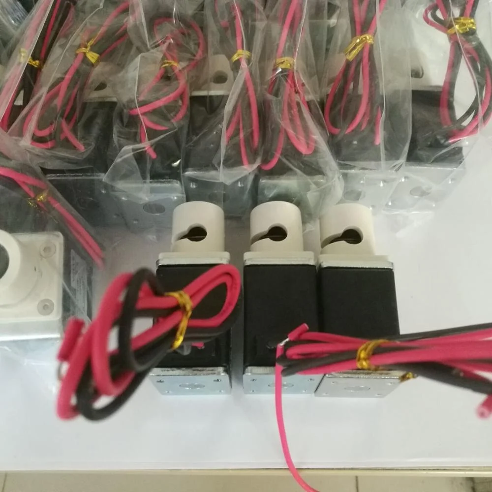 Normal Closed Type Solenoid Pinch Valve With Sanitary Class Tube 24VDC Use For Beverage Machine