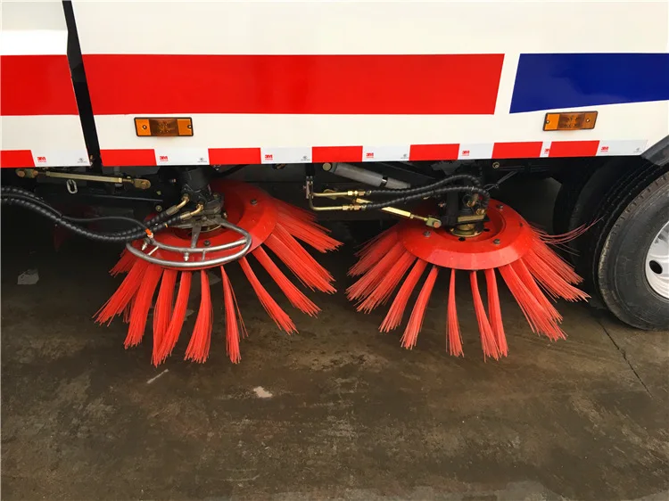 3000L 5000L water tank and used water tank Japan brand 1SUZU dust sweeper car vacuum cleaner truck cost