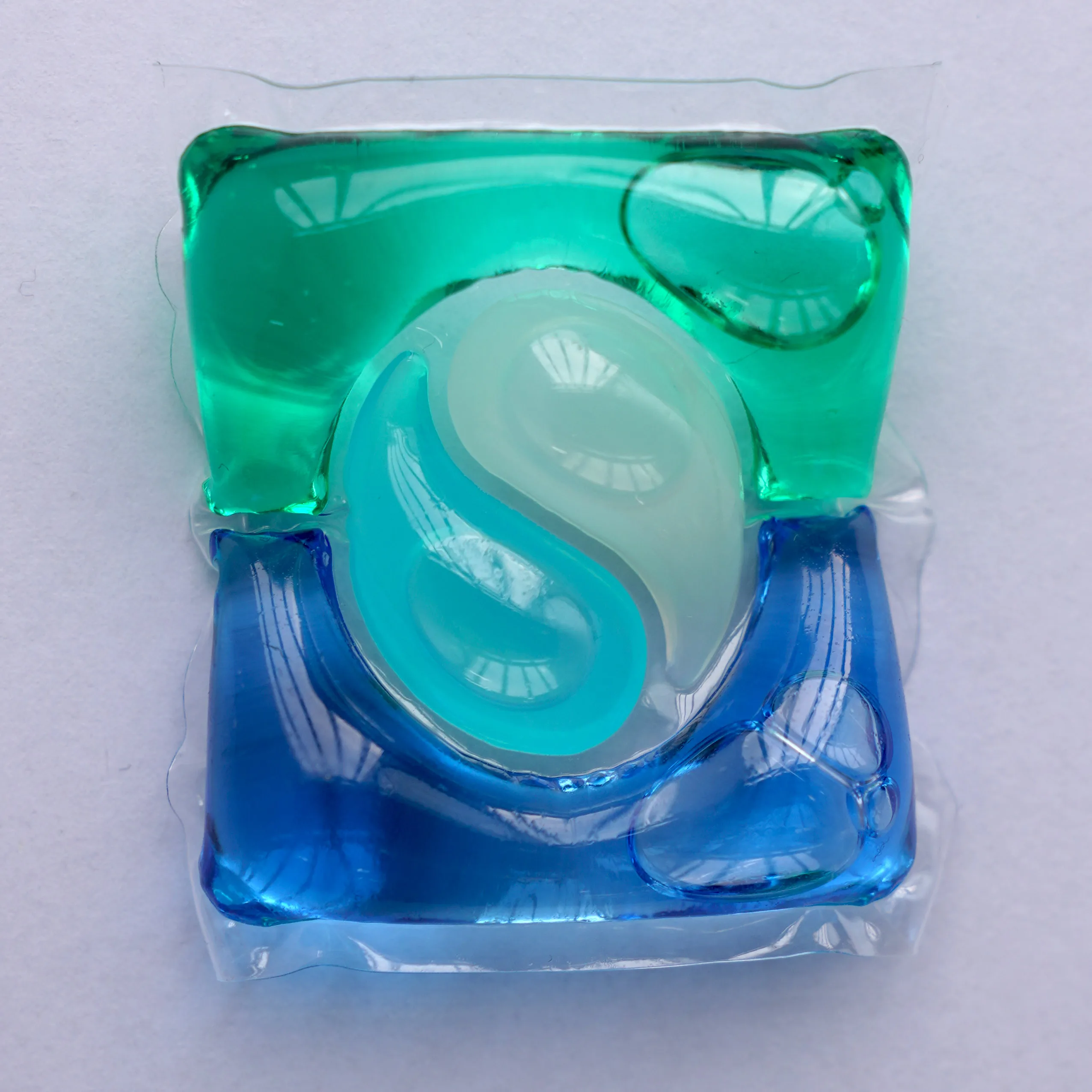 Brand pods 4-in-1 laundry detergent washing capsules detergent beads organic laundry pods manufacturer OEM/ODM