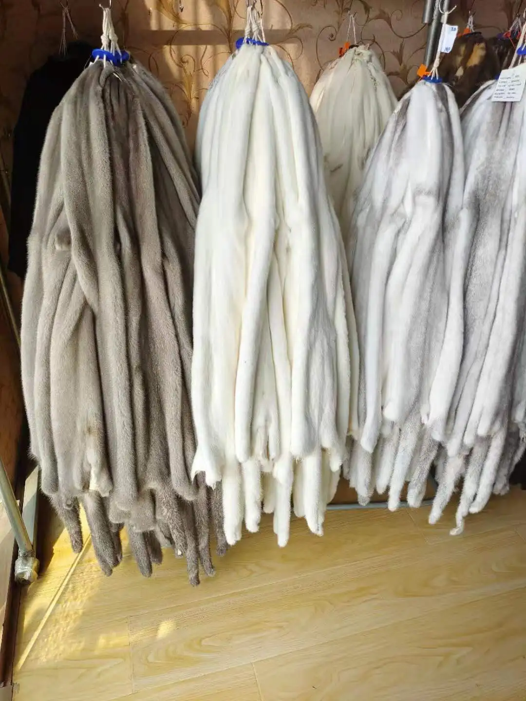 Suppliers 2022 Natural  Size  New Animal Fur skin Wholesale China Mink Fur pelt