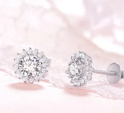 Модные ювелирные изделия 2021 синтетический бриллиант 1ct 2ct Earstuds 925 стерлингового серебра шпильки набор серьги в виде цветов