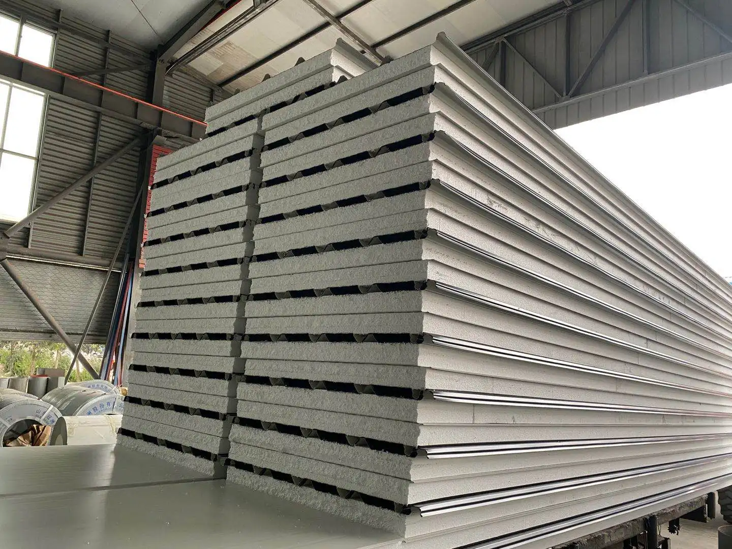 Factory wholesale price Warehouse Foam Structural Insulation Board Roof Wall Eps Sandwich Panels