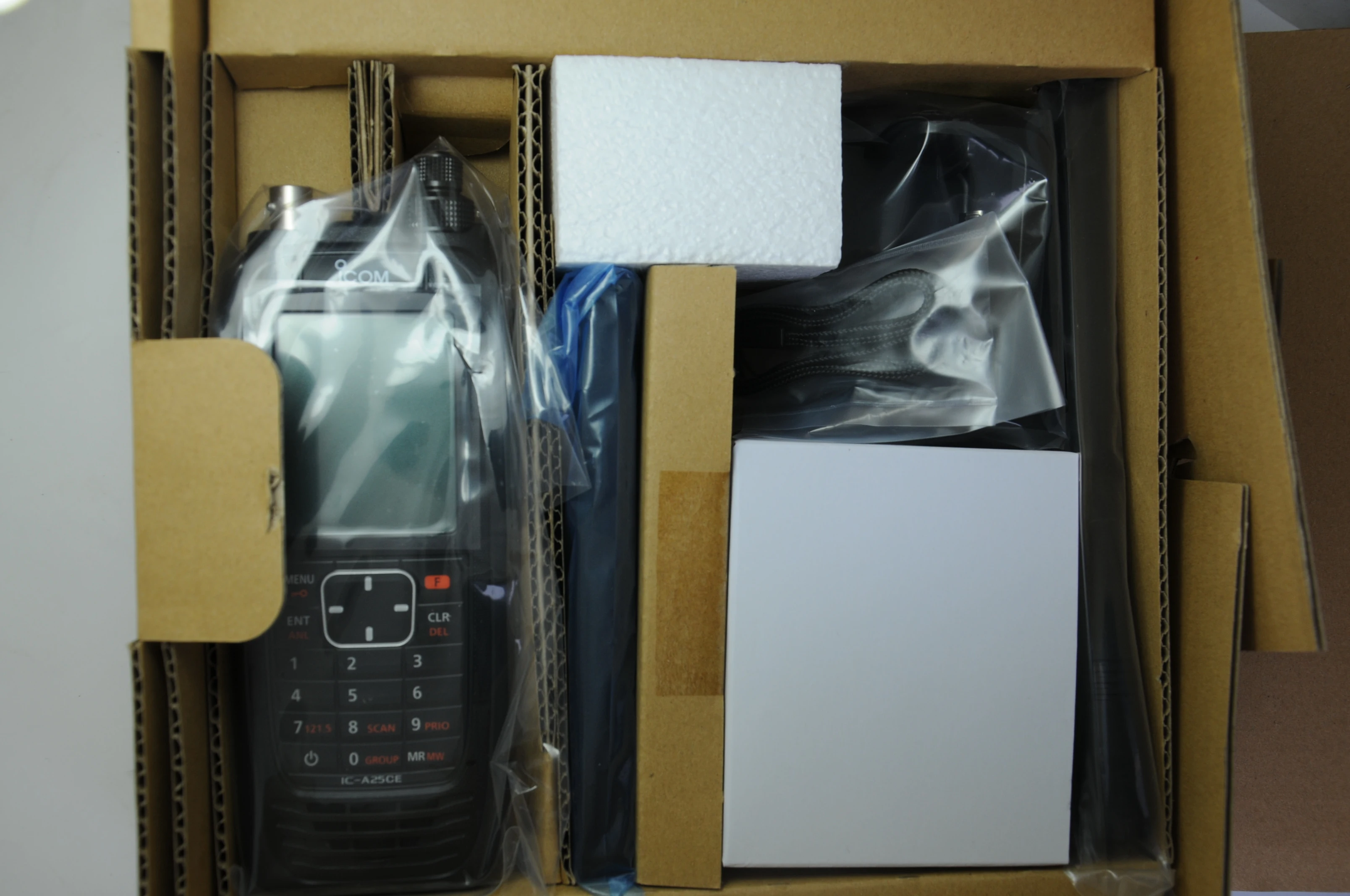 IC A25CE  A25C  VHF AIR BAND TRANSCEIVERS walkie talkie  radio