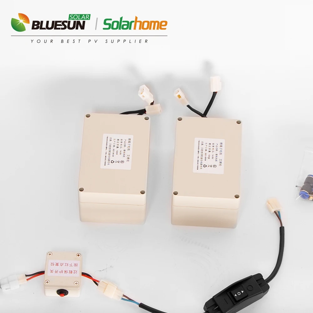 High quality bluesun double-ended Nylon rotating brush carbon fiber pole solar panel cleaning for photovoltaic