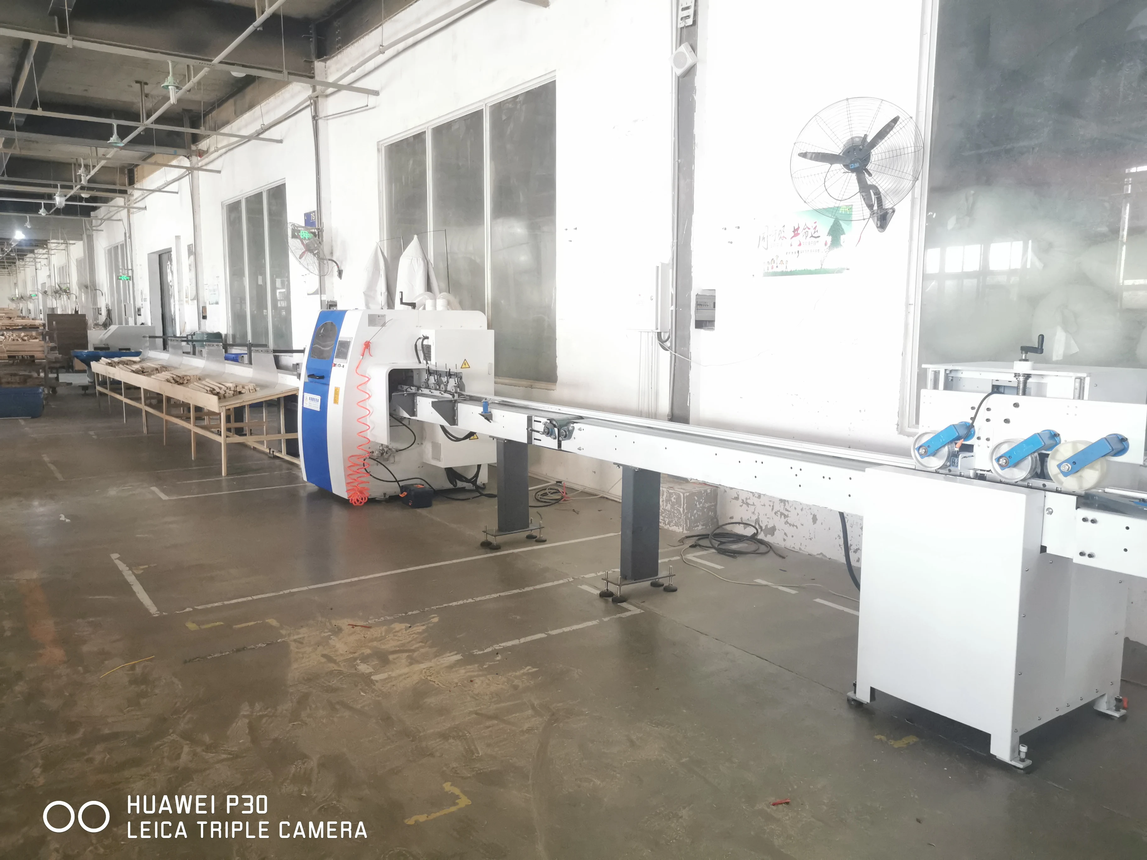 Полностью автоматическая оптимизированная поперечная пила с ЧПУ