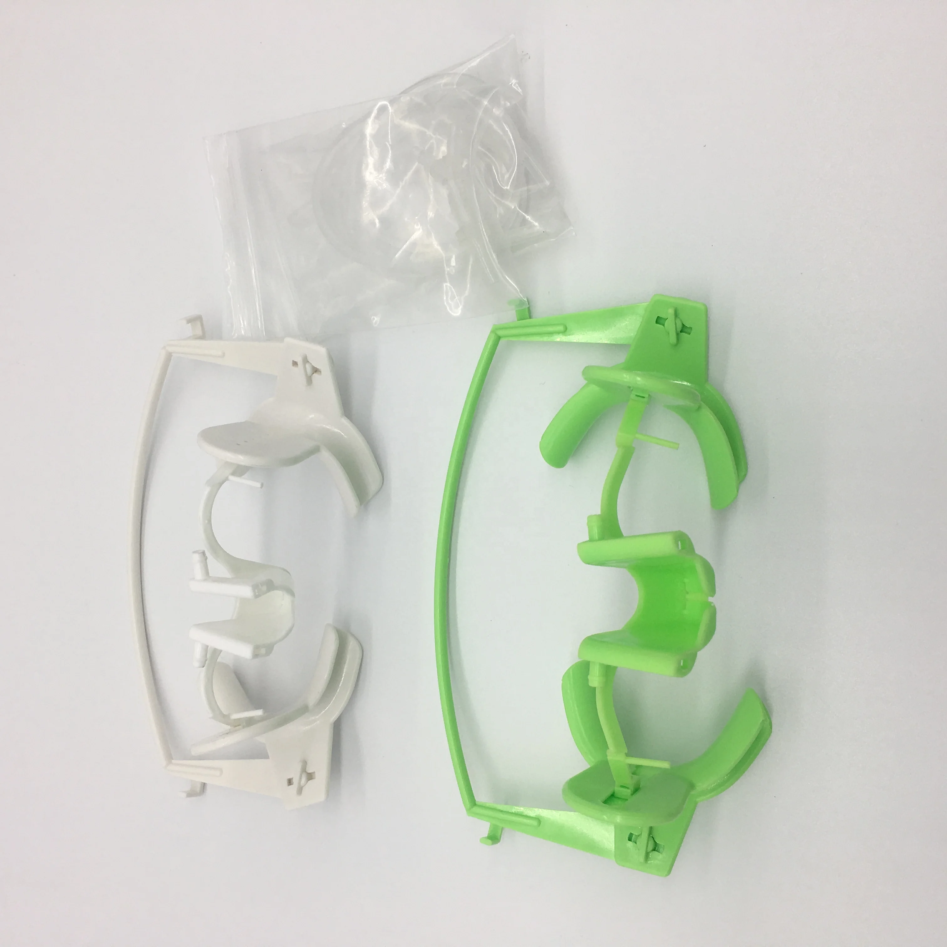 Manufacturer Dental Oral Equipment Orthodontic CE ISO Orthodontic 3C Cheek Retractors