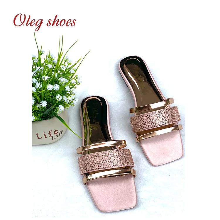 Женские шлепанцы со стразами Olegshoes повседневные на плоской подошве