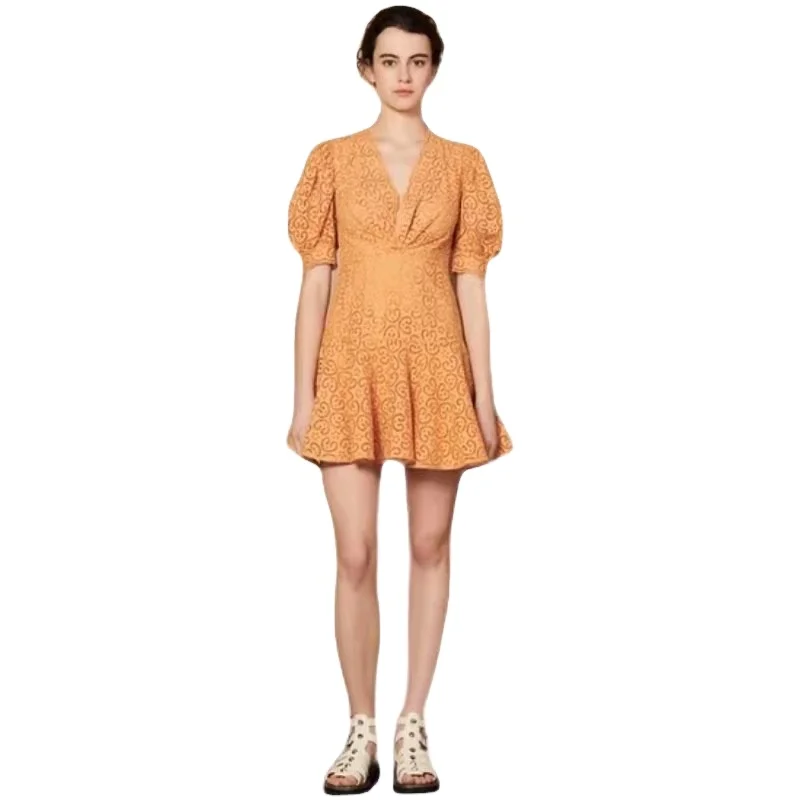 Spring and summer new high-end design puff sleeves V-neck lace hollow hook flower fishtail dress