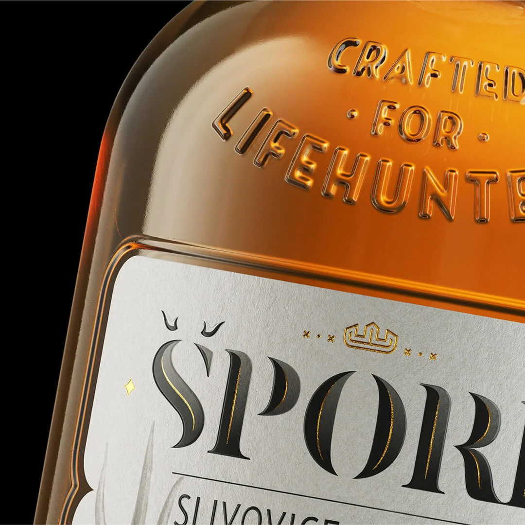 Recyclable Clear Glass Bottle Factory Wholesale1000ml 750ml 700ml 500ml Vodka Spirit Gin Rum Glass Liquor Bottle with Cork