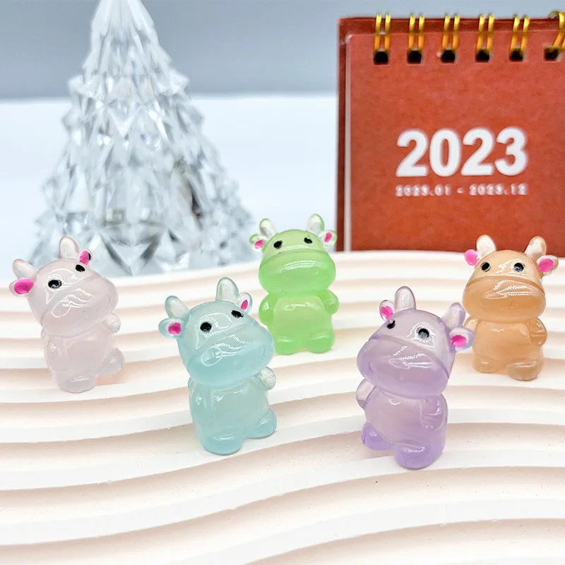 Glow-in-the-dark Zodiac calf diy jewelry three-dimensional resin accessories micro landscape ornaments bulk charms