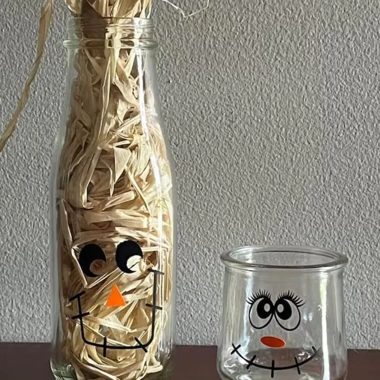 20pcs /Set Pet Hollow Leakage Plate Stencils All Saints Expression DIY Hand-Painted Graffiti Spray Painting Template Set Stencil