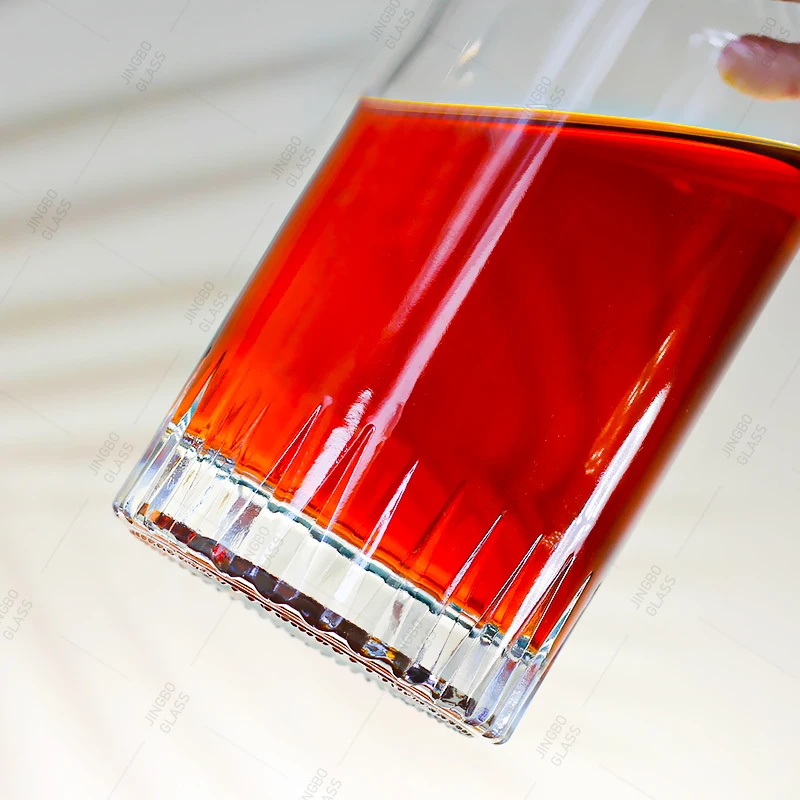 Flint Glass Vodka Bottle 700ml Premium Flint Silk Screen Printed Spirits Liquor Gin Vodka Glass Bottle