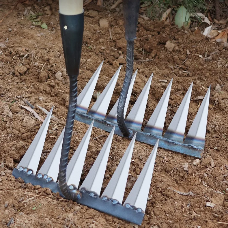 Practical tool for garden beds catching pulling weeds&shallow roots sturdy strong cultivating soil V-shaped prongs weeding rakes