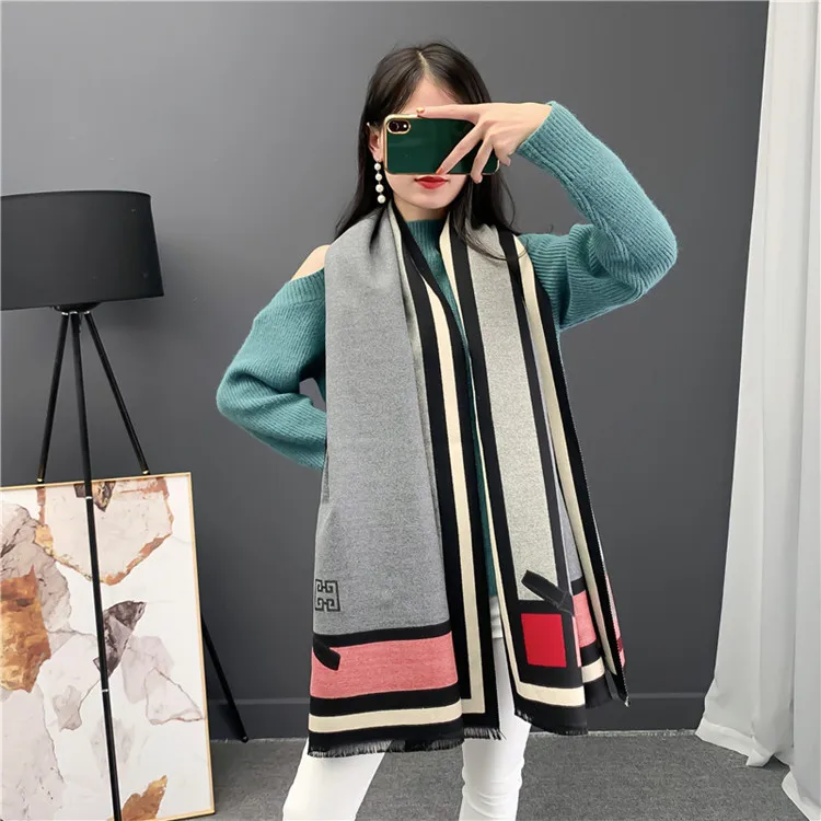 Classical Style Winter Branded Women Jacquard Scarf Cashmere Warm Thick Shawls Designers Stoles Ladies