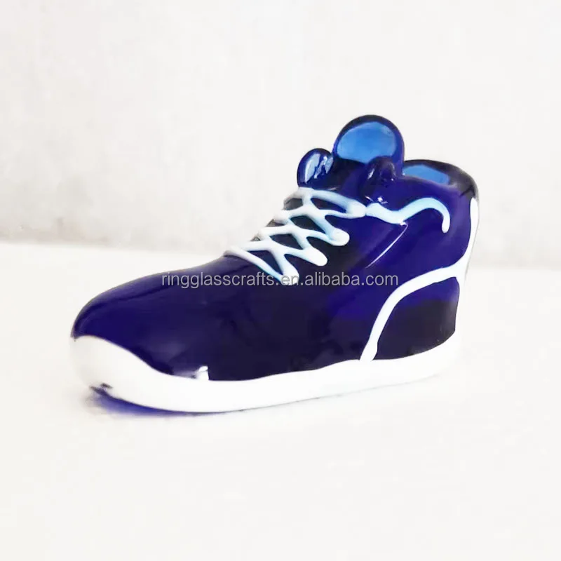 Glass shoe 1-5.jpg