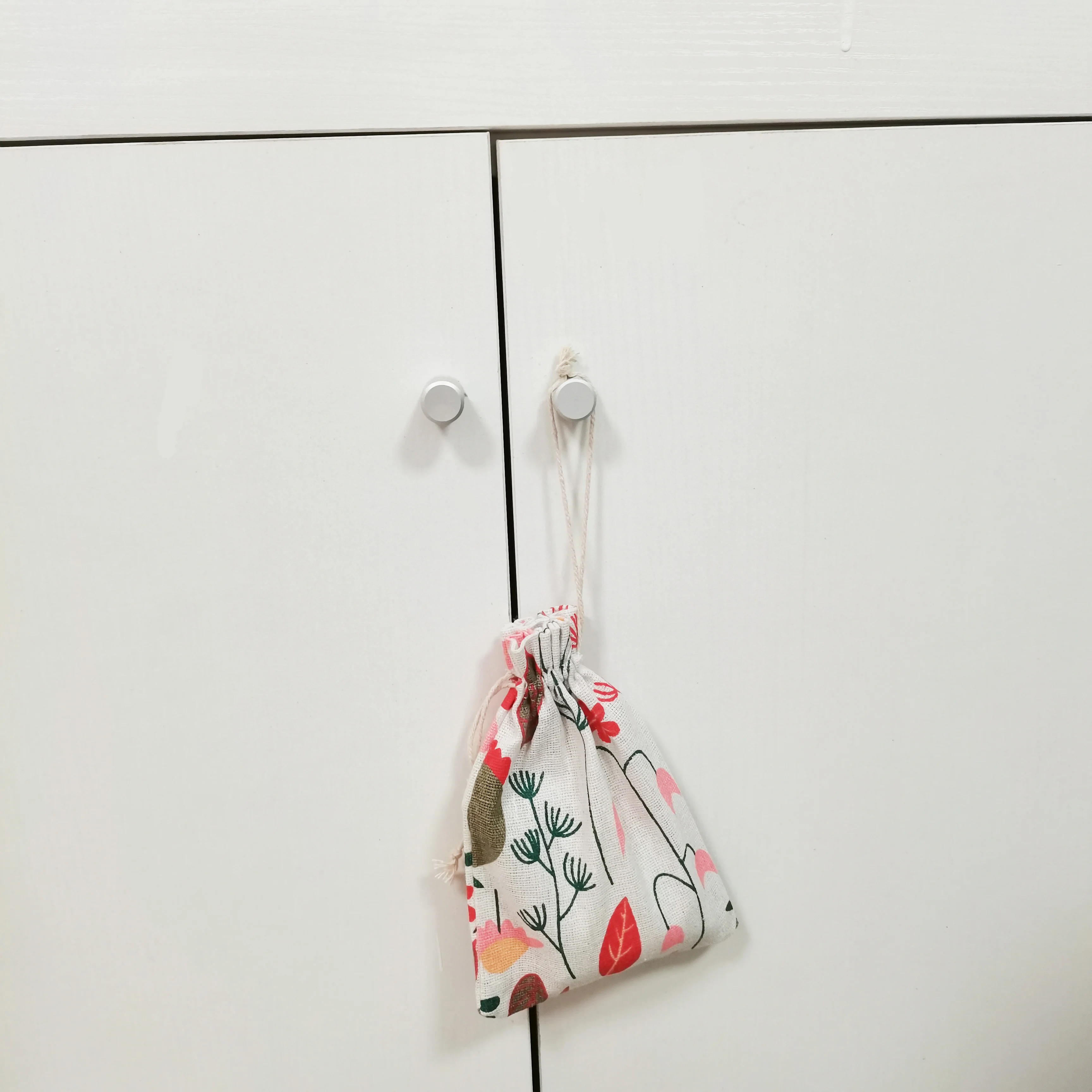 Wardrobe moisture absorption dispersing formaldehyde bamboo charcoal deodorizer bag activated carbon air purifying bags