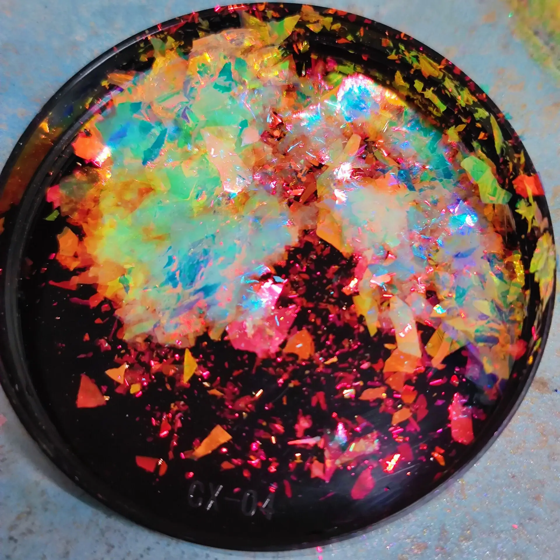 Wholesale iridescent  multi chrome chameleon eyeshadow flakes various colors