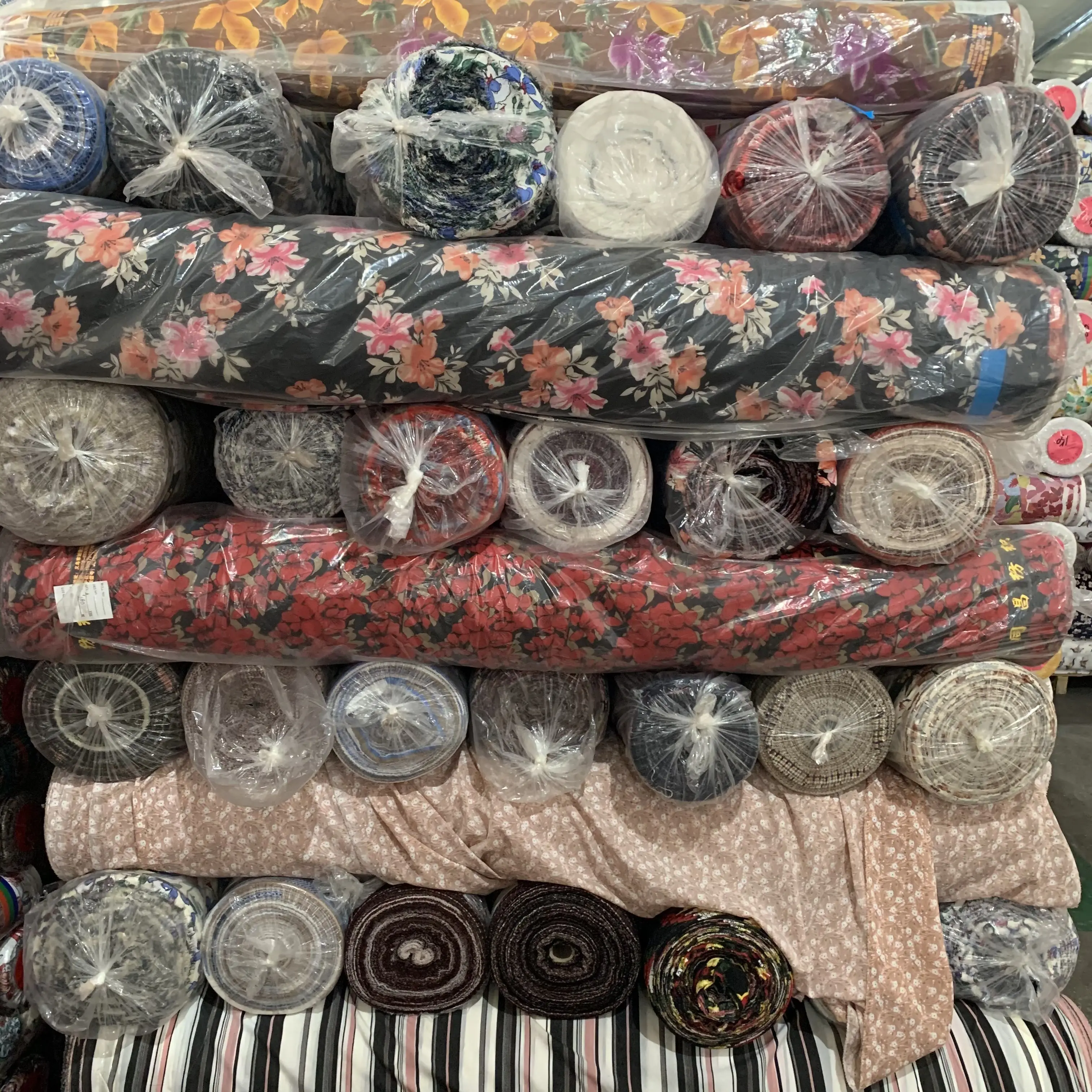 Hot sale wholesale crepe chiffon fabric in stock pure chiffon printed fabric textiles