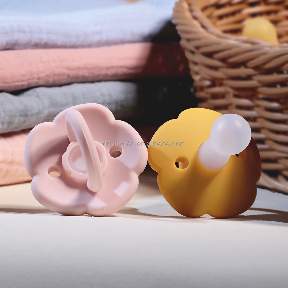 LoveBond Custom Baby Teether Infants Flower Shape Soft Silicone Baby Pacifier Infant Nipple Dummy Soother