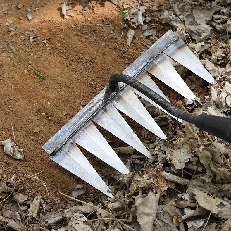 Practical tool for garden beds catching pulling weeds&shallow roots sturdy strong cultivating soil V-shaped prongs weeding rakes