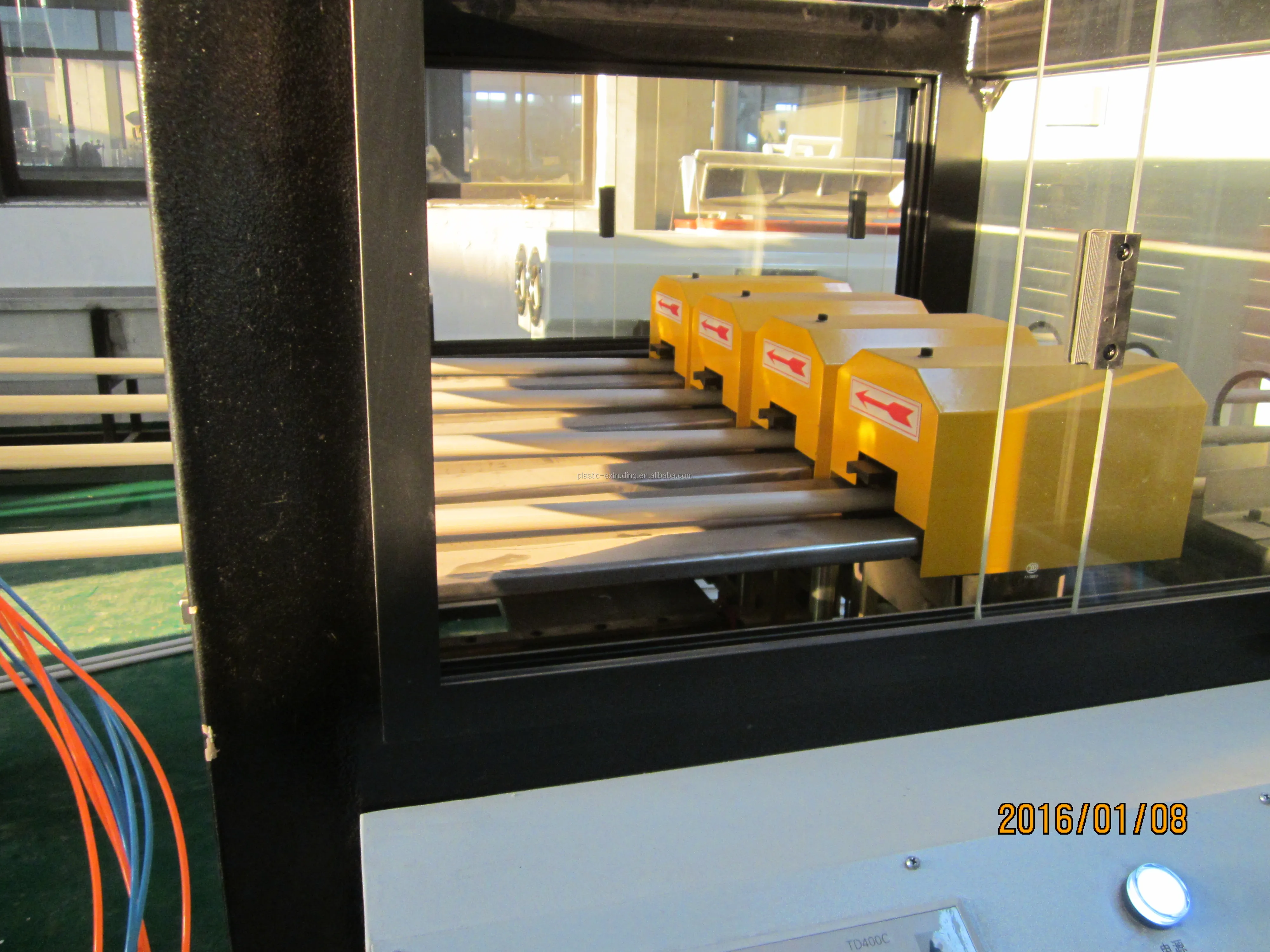 16-32mm four outlet PVC conduit pipe making machine PVC four cavity electric cables pipe extrusion production line