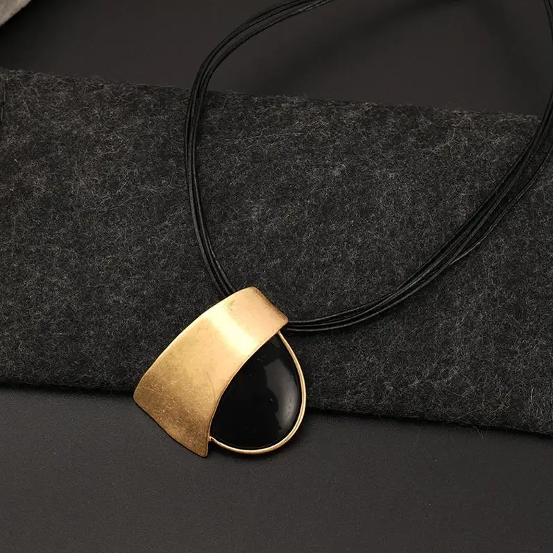 Fashion Jewelry Necklaces Four Leaf Clover Snake Gold Filled Glass Wood Arabic Heart Scorpion Necklace