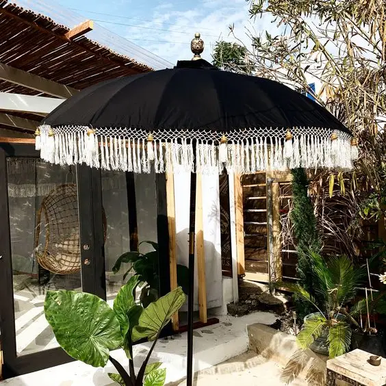 More Design Cheap Customize logo Wooden Pole Canvas Waterproof Patio Swimming Pool Garden Wooden Sun Outdoor Beach Umbrella