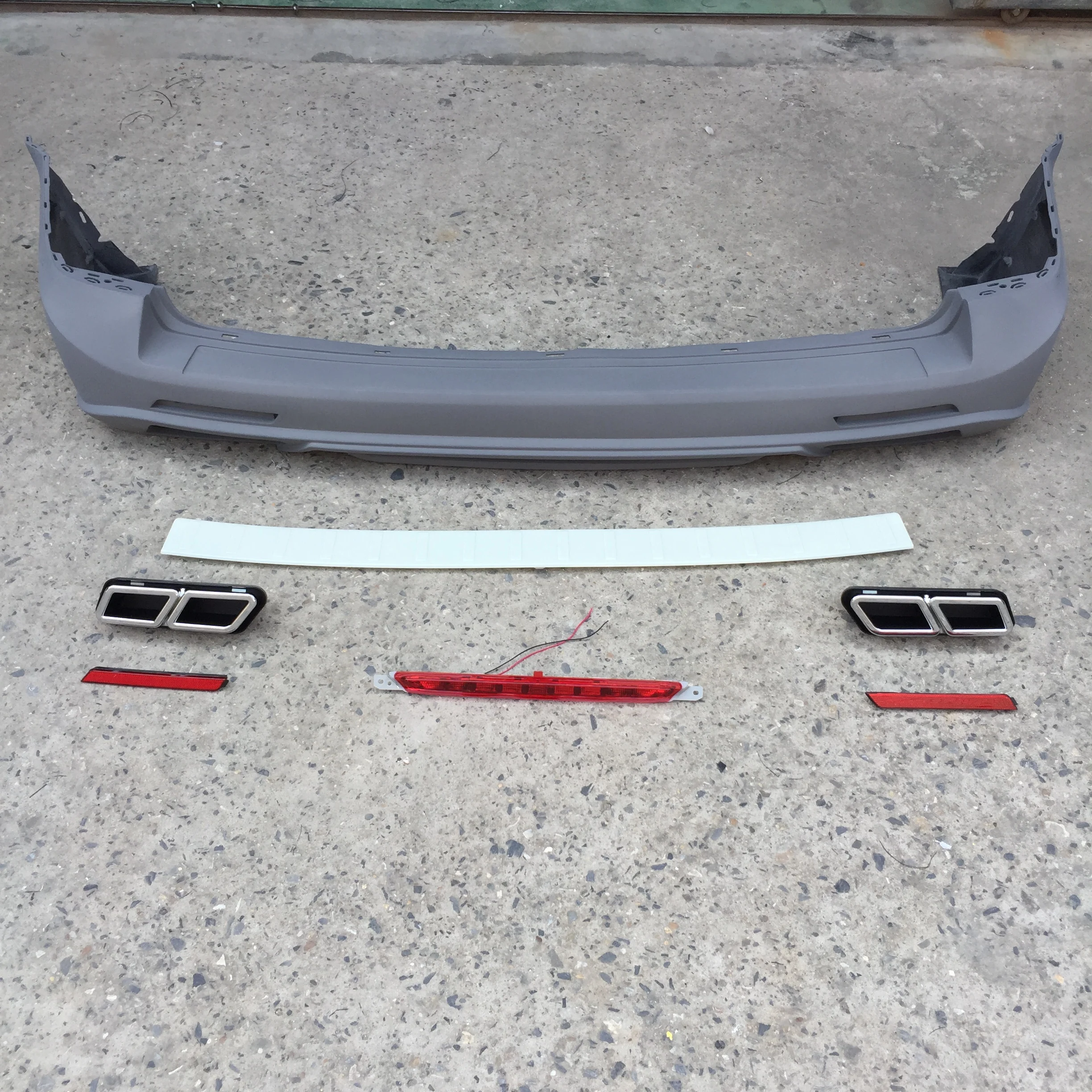 
Для T5 & 5,1 T 2013-2015 комплект заднего бампера Тип заднего багажника заводская цена от компании BDL в Китае 