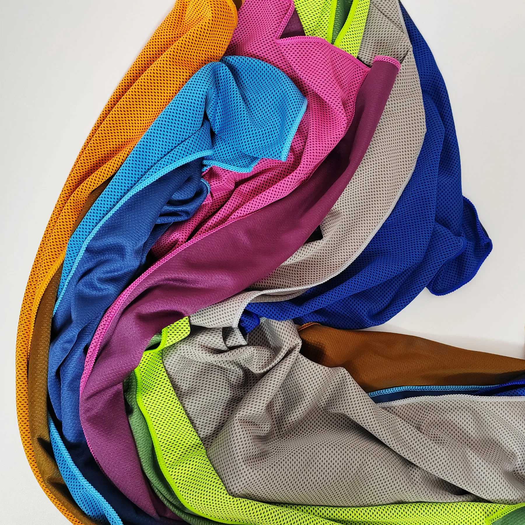 Customized logo print super dry sport ice cooling microfiber towel_micro fiber arctic cool towel with bottle