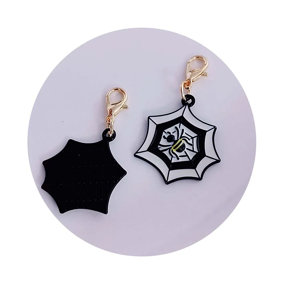 YiWu factory bulk small package 10pcs Halloween metal key chain 24*40mm black spider web resin charm