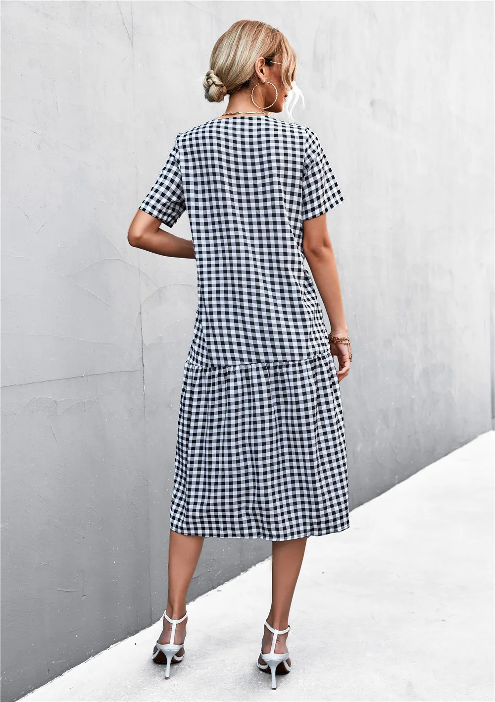 V-neck short-sleeved pleated checkered dress Plaid Woven Simple Pencil Embossed clothing manufacturers custom