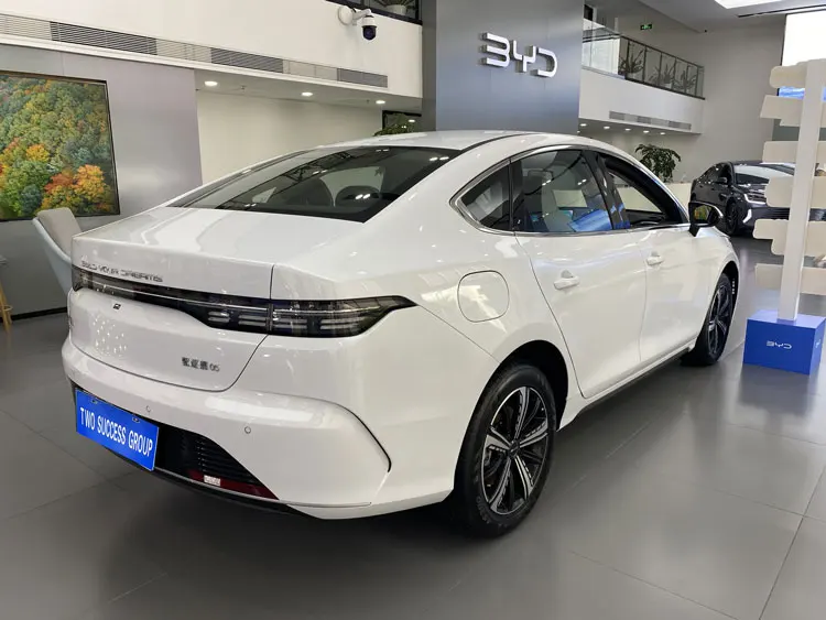 BYD New Energy Vehicle DMI super hybrid power type blade battery Xiaoyun hybrid 1.5 L high efficiency engine High-end cars
