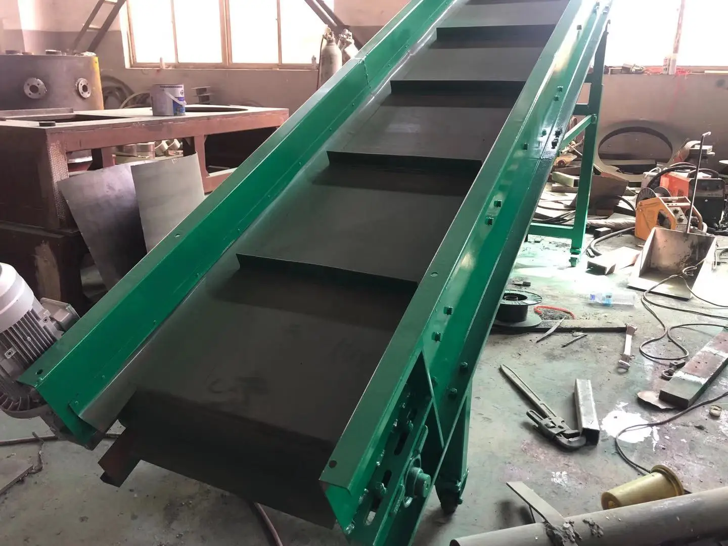 Plastic film woven bag agglomerator with agglomeration/drying/re-crystallization/compounding