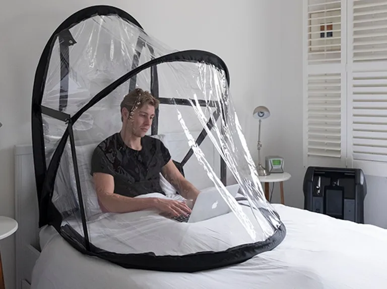 Simulated high altitude hypoxicator generator system for training athletes exercise with oxygen therapy